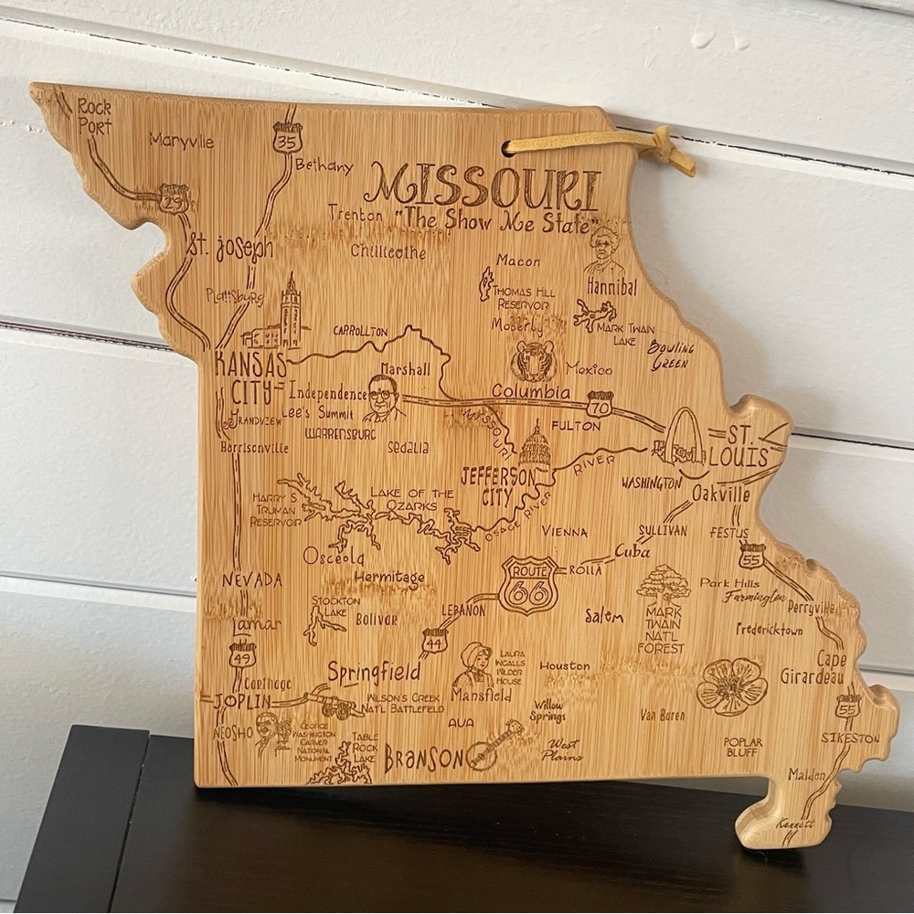 $10 SALE Missouri State Shaped Charcuterie Cutting Board Totally Bamboo - Picture 9 of 10
